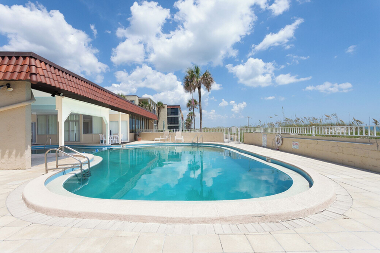 Sport & Beauty 5, Jacksonville Beach Costa Verde 2319-102 by Distinctive Beach Rentals, Duval