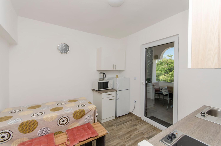 Facilities 2, Apartments Mirjana, Nin