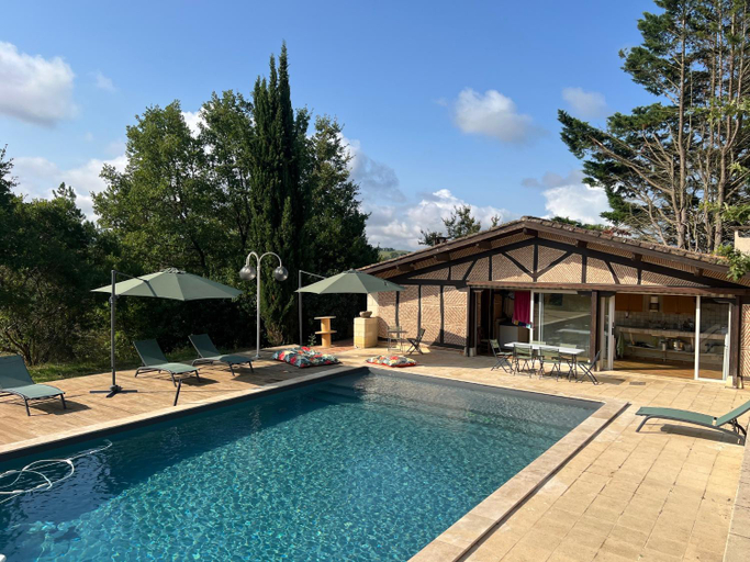 Sport & Beauty 2, Maison d'hotes a Laplume, Lot-et-Garonne
