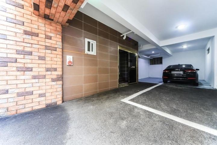 Others 5, Nampo Foxy Hotel, Jung