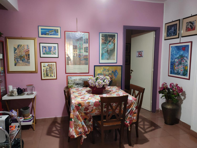 Others 5, Cosmopolitan B&B, Rome