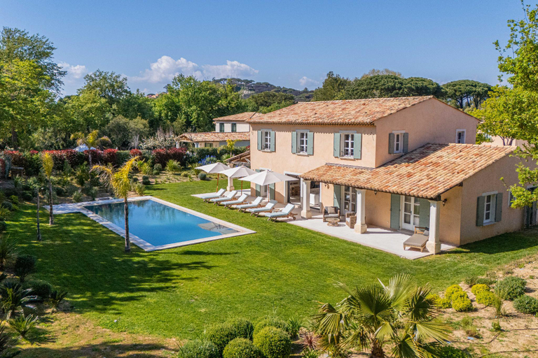 Exterior view 3, Exceptional villa- AC- 5BR-10P- Baie des Canebiers, Var