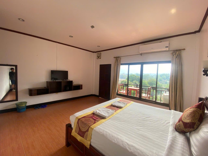 Others 5, hana riverside hotel, Vangvieng