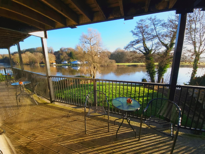 Others 3, The Lenchford, Worcestershire