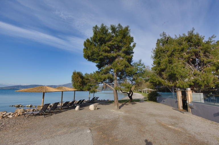 Others 4, Kalafatis beach home, Central Greece