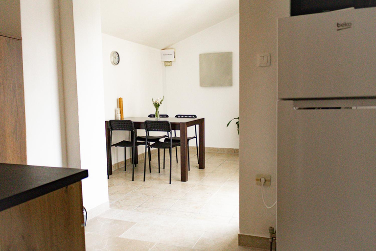 Others 3, Apartma Frigidum, Vipava
