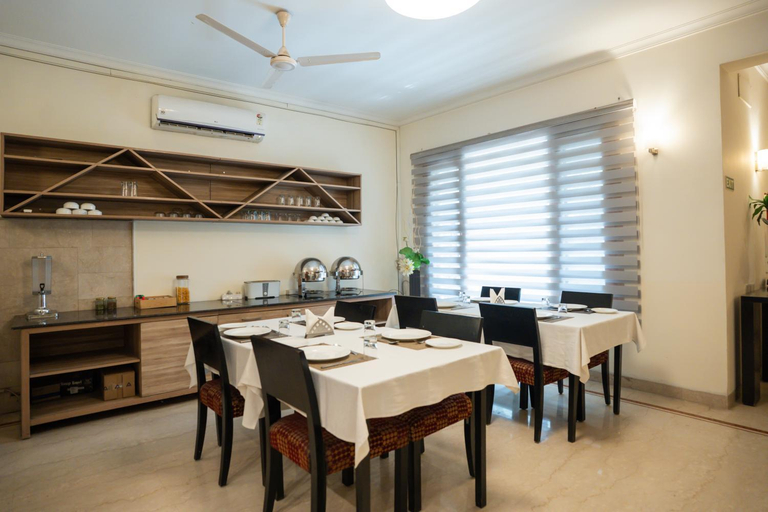 Food & Drinks 5, Ahuja Residency Cyber City I, Gurgaon