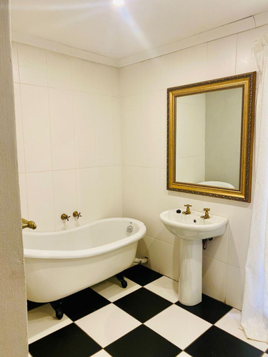 Bathroom 4, Boutique at milner guesthouse, Mangaung
