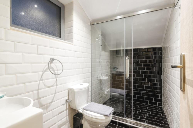 Bathroom 3, Pearl Luxury Living, Ionian Islands