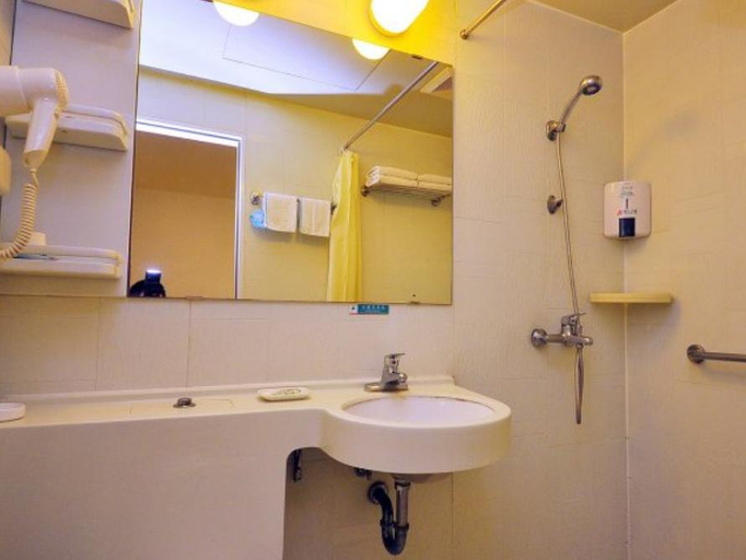 Bathroom 4, Jinjiang Inn Jinan Daming Lake, Jinan