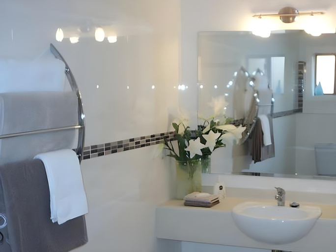 Bathroom 4, Beachport Bed & Breakfast, Port Macquarie-Hastings - Pt A