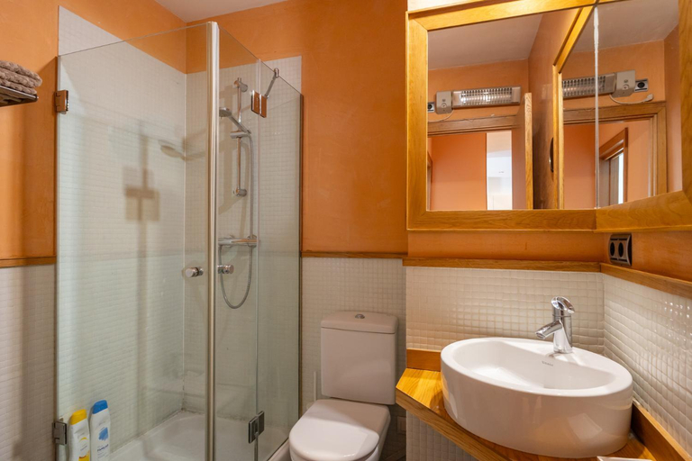 Bathroom 5, La Maestranza Charming one or two bedrooms Apartments by OCityzen, Sevilla