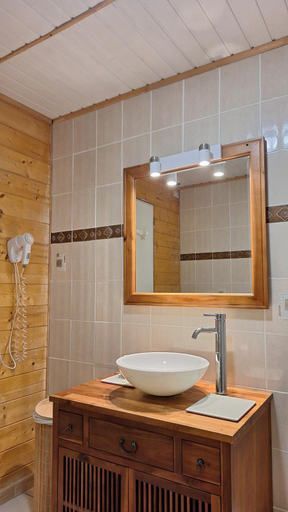 Bathroom 3, Ecolodge Les Sentiers du Lac - Domaine de la Gaia, Tarn