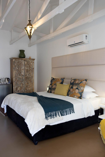 4, The Rez, Walvisbay Urban