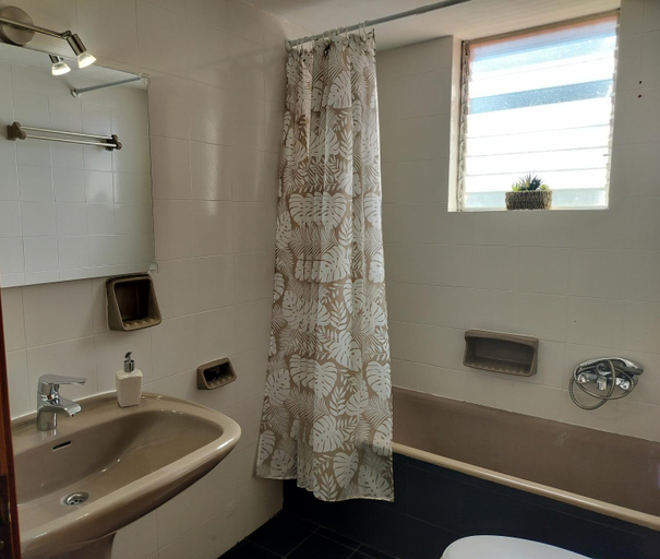 Bathroom 3, Fiorentina apartments, Ionian Islands