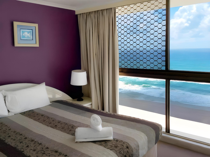 Bedroom 3, Boulevard Towers Holiday Apartments, Gold Coast