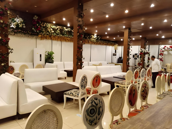 Public Area 1, Maisonette Hotels & Resorts, Lahore