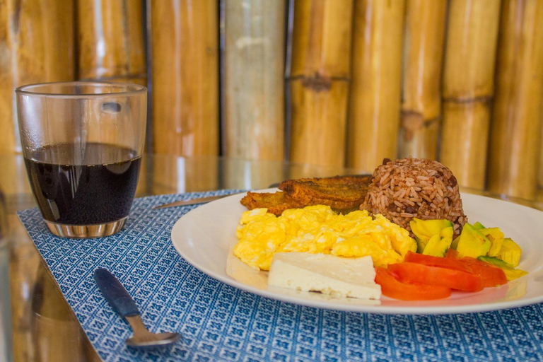 Food & Drinks 5, Tapihouse San Juan Del Sur, Tola