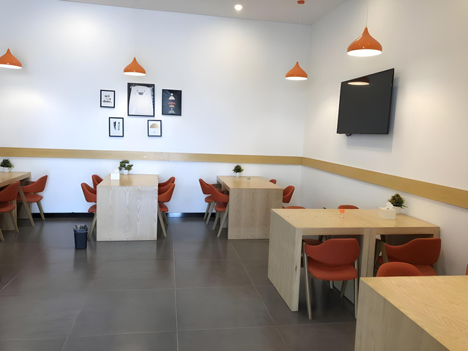 Food & Drinks 5, 7 Days Premium Nanchang Xiaolan Industrial Park Bogang Metro Station, Nanchang