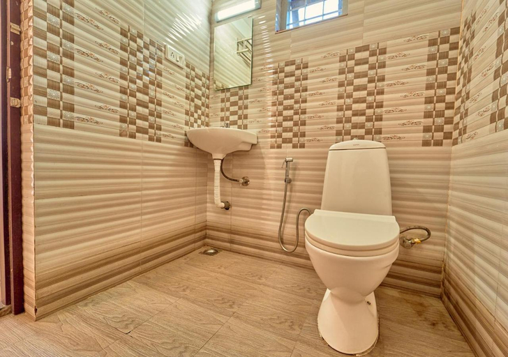 Bathroom 5, Firefly Resort, Idukki