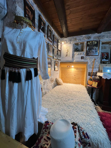 Bedroom 3, Old Town Guesthouse Guri, Beratit