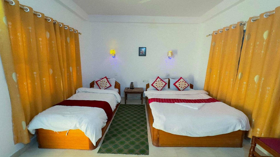 Bedroom 2, Hotel Misty Nepal, Narayani