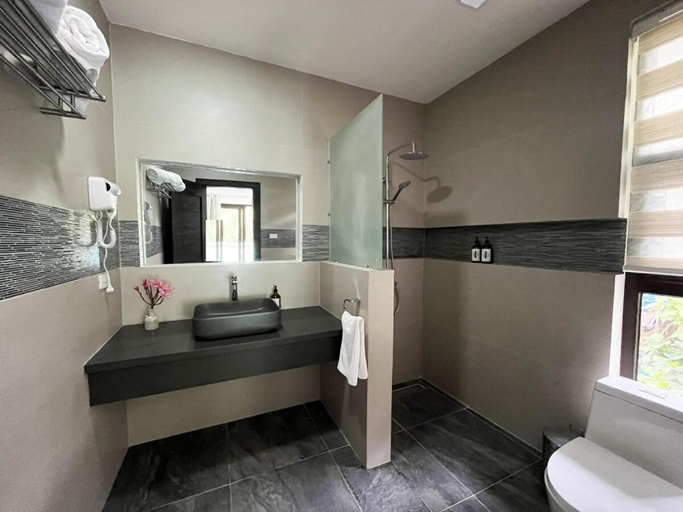 Bathroom 4, Luxury VILLA ICARO El Nido Downtown Cliff View, El Nido