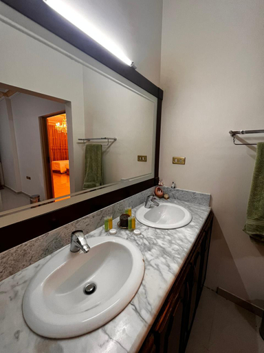Bathroom 3, Twilight hostel, Wadi Musa