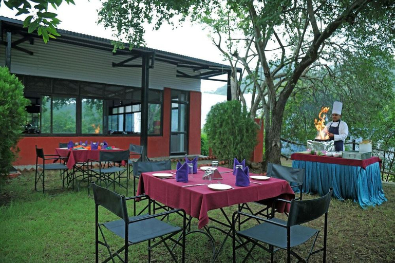 Food & Drinks 5, Mana Kumbhalgarh, Rajsamand