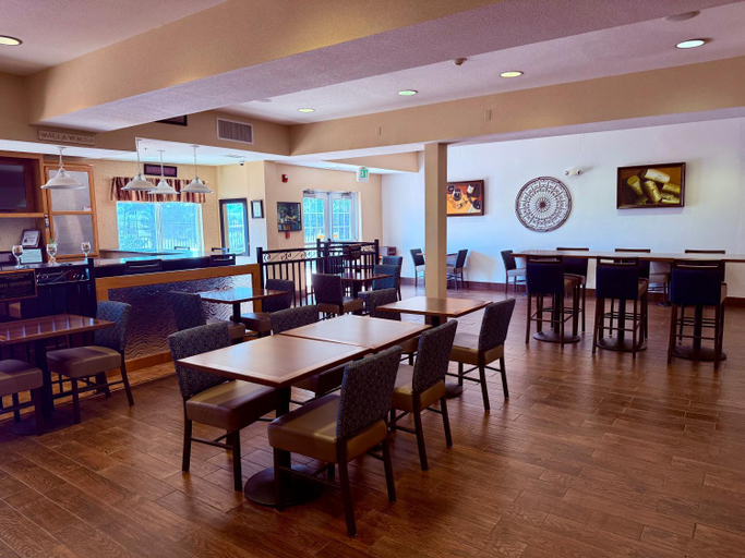 Food & Drinks 5, Comfort Inn & Suites Walla Walla, Walla Walla