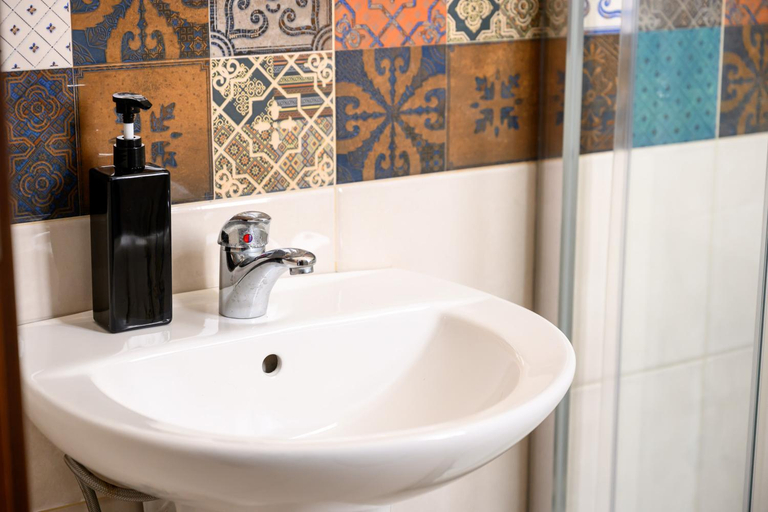 Bathroom 2, F11 Room 1, Private double room with private bathroom in shared Flat