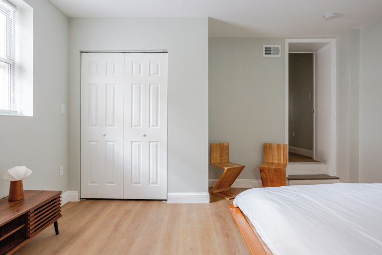 Others 5, Stylish Minimalist Stay in City Center, Philadelphia