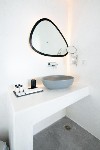 Bathroom 2, BlackRock suites, South Aegean