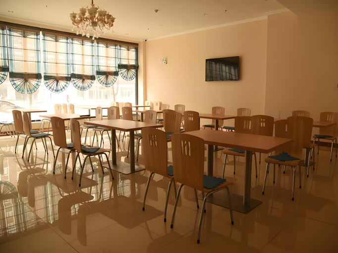 Food & Drinks, GreenTree Inn Baishan Linjiang Yalu River Express Hotel, Baishan