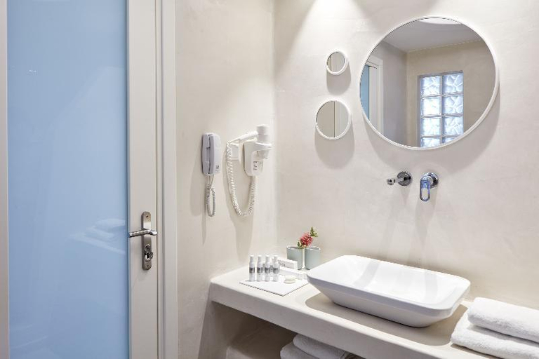Bathroom 5, Santo Miramare Resort, South Aegean