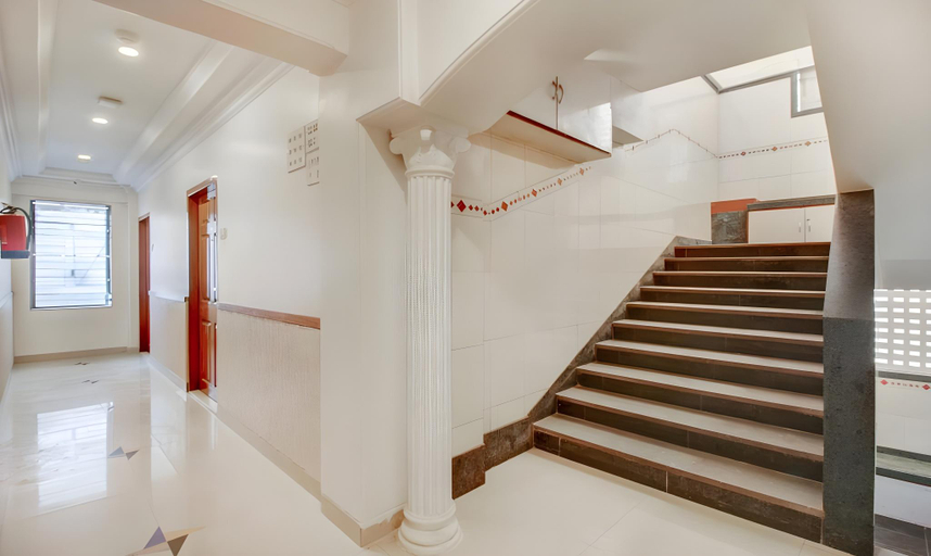 Public Area, Hotel Cruz Royale, Mumbai Suburban