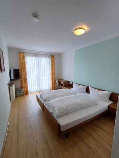 Bedroom 3, Landgasthof Adler, Sigmaringen