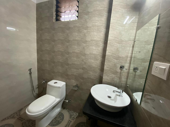 Bathroom, GFV Comforts, North Goa