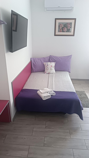 Bedroom 3, Rooms Jelak, Velika Gorica