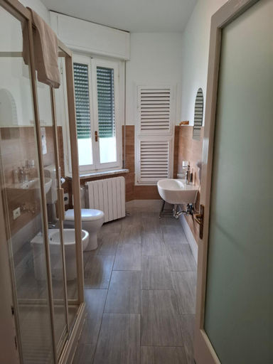 Bathroom 3, LE MASCHERE, Venezia