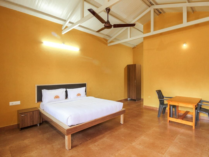 Bedroom 2, Suggee Resort, Bangalore