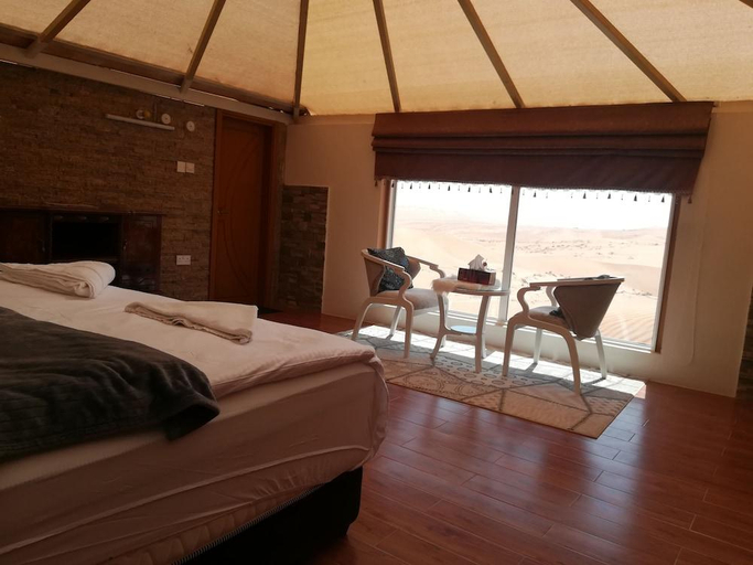 Bedroom 2, Safari Dunes Camp, Biddiya