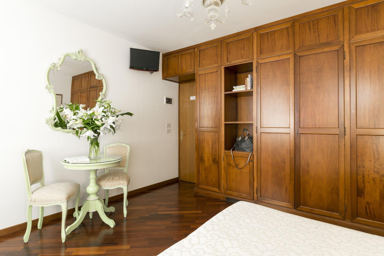 Bedroom 2, Palazzo Guardi, Venezia