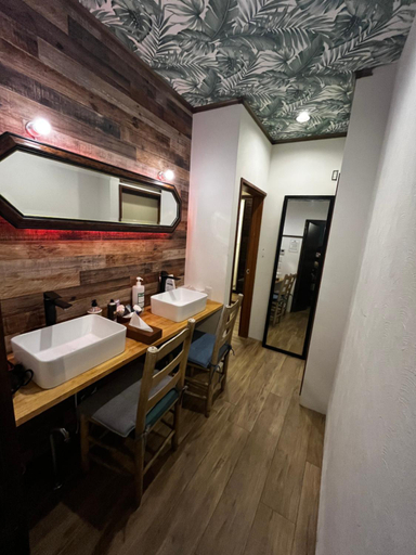 Bathroom 3, Drive in Ichinomiya motel, Ichinomiya