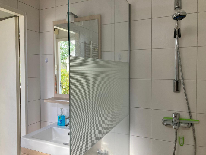 Bathroom 3, Holiday house Viktoria at lake Lauwersmeer, Dongeradeel