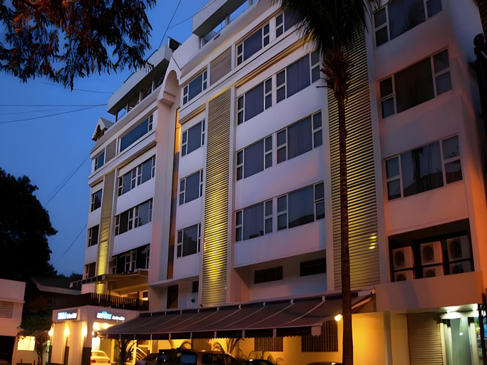 Exterior & Views 2, Kapila Business Hotel, Pune