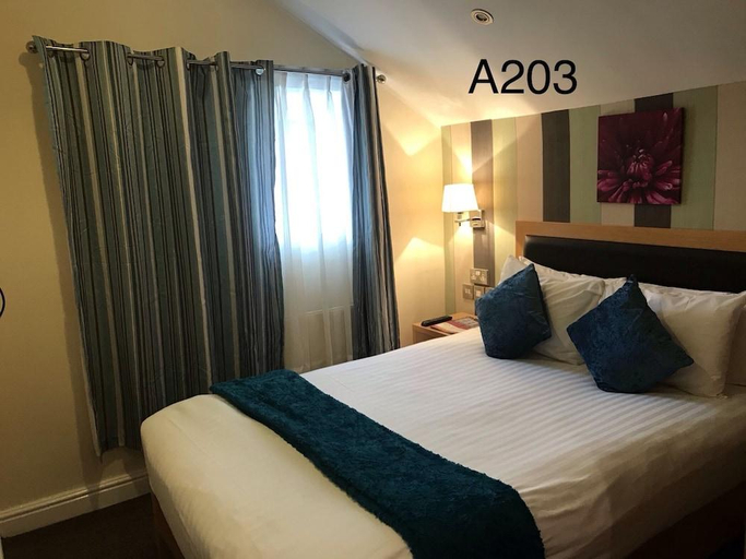 Bedroom 3, Iris Hotel, Conwy