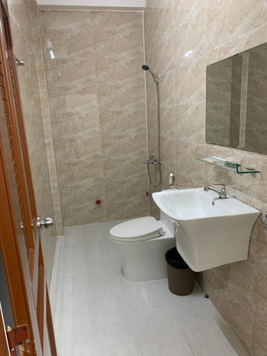 Bathroom, 68 Rạch Giá Guesthouse, Rạch Giá