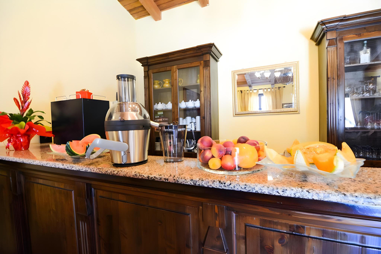 Food & Drinks 3, Tenuta Santicuti, Lecce