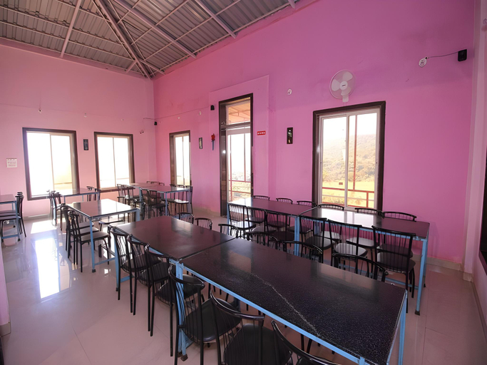 Food & Drinks 4, Nature Plateau Paradise, Satara
